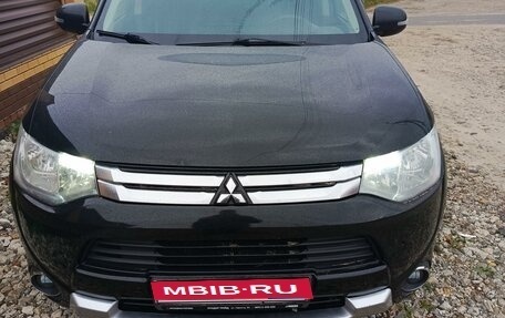 Mitsubishi Outlander III рестайлинг 3, 2014 год, 1 569 000 рублей, 1 фотография