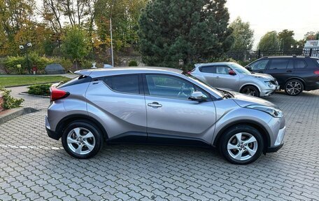 Toyota C-HR I рестайлинг, 2018 год, 2 500 000 рублей, 9 фотография