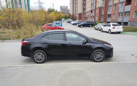 Toyota Corolla, 2018 год, 2 180 000 рублей, 4 фотография