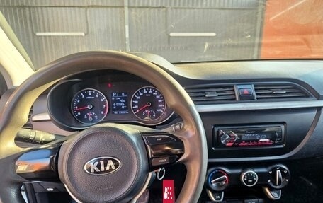 KIA Rio IV, 2018 год, 930 000 рублей, 5 фотография