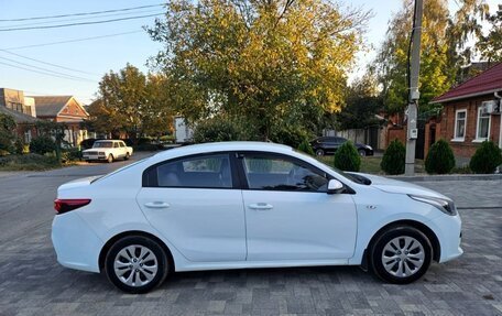 KIA Rio IV, 2018 год, 930 000 рублей, 14 фотография