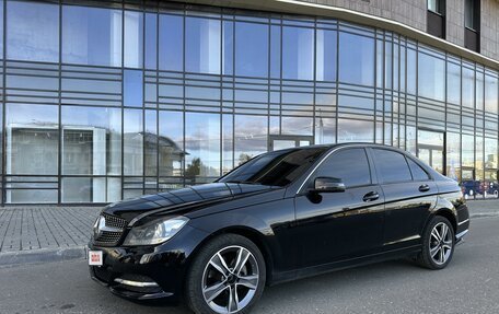 Mercedes-Benz C-Класс, 2011 год, 1 750 000 рублей, 2 фотография