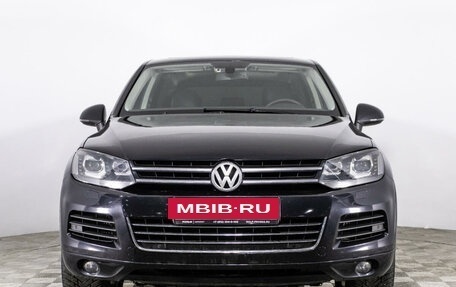 Volkswagen Touareg III, 2011 год, 2 071 000 рублей, 2 фотография