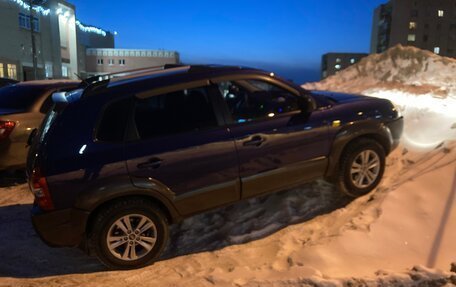 Hyundai Tucson III, 2008 год, 950 000 рублей, 2 фотография