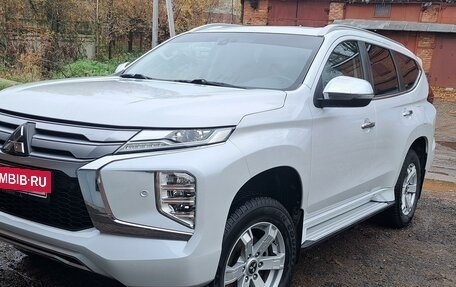 Mitsubishi Pajero Sport III рестайлинг, 2020 год, 3 999 000 рублей, 5 фотография