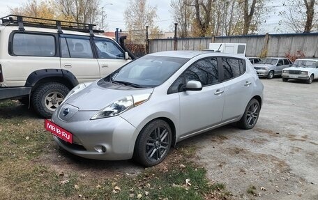 Nissan Leaf I, 2013 год, 1 700 000 рублей, 2 фотография