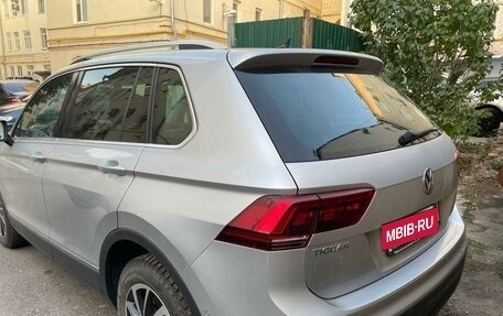 Volkswagen Tiguan II, 2018 год, 2 950 000 рублей, 3 фотография