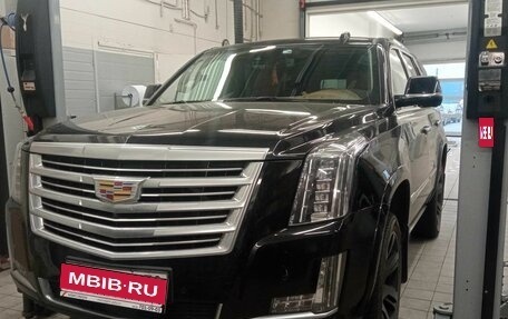 Cadillac Escalade IV, 2015 год, 5 300 000 рублей, 1 фотография