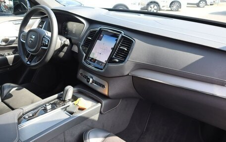 Volvo XC90 II рестайлинг, 2022 год, 7 150 000 рублей, 9 фотография