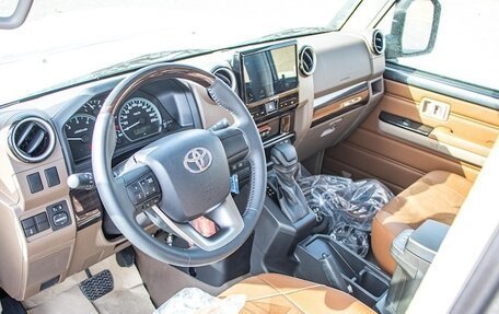 Toyota Land Cruiser 70, 2024 год, 8 633 534 рублей, 6 фотография