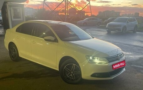 Volkswagen Jetta VI, 2013 год, 1 250 000 рублей, 5 фотография