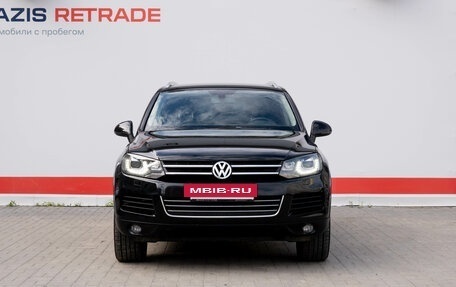 Volkswagen Touareg III, 2011 год, 1 888 000 рублей, 2 фотография