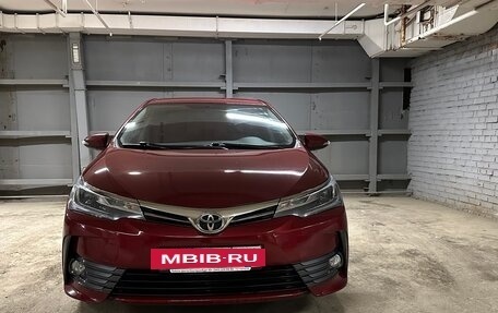 Toyota Corolla, 2018 год, 2 000 000 рублей, 2 фотография