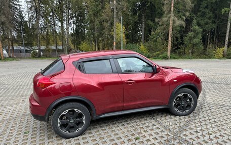 Nissan Juke II, 2011 год, 990 000 рублей, 7 фотография