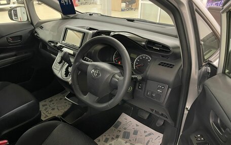 Toyota Wish II, 2013 год, 1 999 999 рублей, 10 фотография