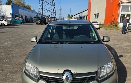 Renault Sandero II рестайлинг, 2015 год, 650 000 рублей, 1 фотография