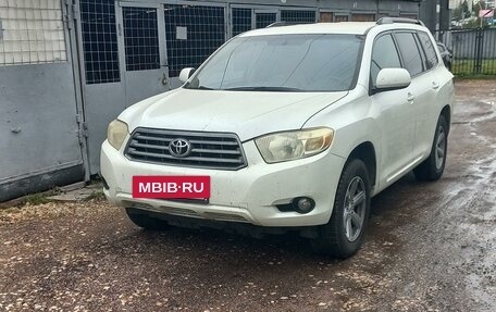 Toyota Highlander III, 2009 год, 1 950 000 рублей, 8 фотография