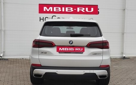 BMW X5, 2019 год, 5 400 000 рублей, 4 фотография