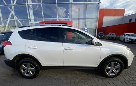 Toyota RAV4, 2015 год, 2 695 600 рублей, 4 фотография