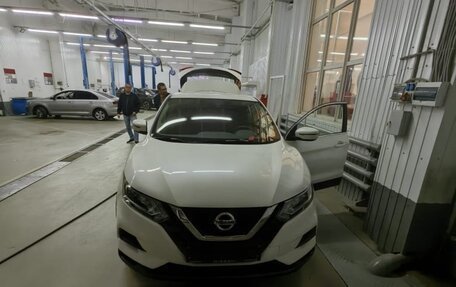 Nissan Qashqai, 2023 год, 3 840 000 рублей, 2 фотография