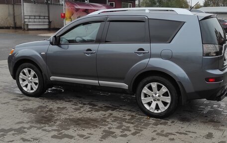 Mitsubishi Outlander III рестайлинг 3, 2008 год, 1 150 000 рублей, 5 фотография