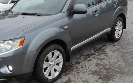 Mitsubishi Outlander III рестайлинг 3, 2008 год, 1 150 000 рублей, 2 фотография