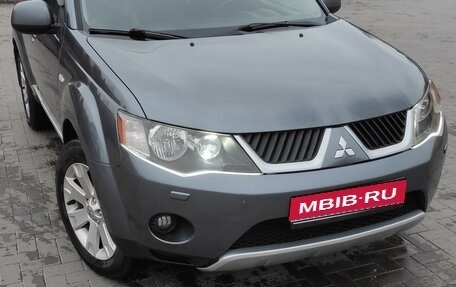 Mitsubishi Outlander III рестайлинг 3, 2008 год, 1 150 000 рублей, 1 фотография