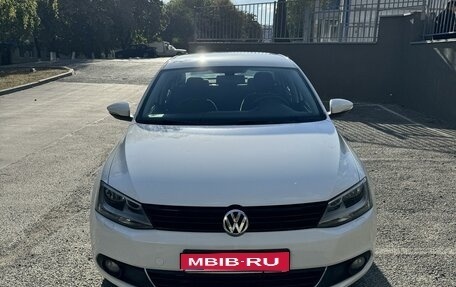 Volkswagen Jetta VI, 2012 год, 1 240 000 рублей, 1 фотография