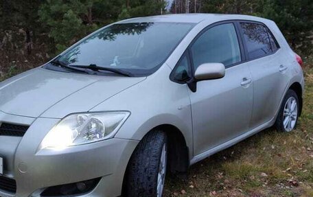 Toyota Auris II, 2008 год, 700 000 рублей, 3 фотография