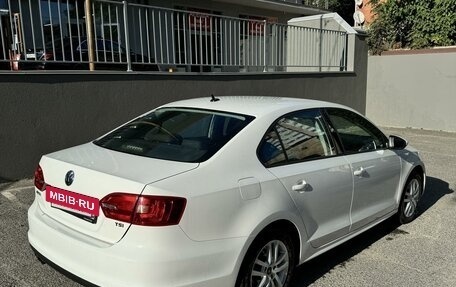 Volkswagen Jetta VI, 2012 год, 1 240 000 рублей, 4 фотография