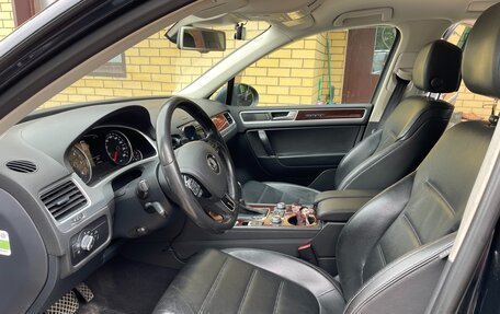 Volkswagen Touareg III, 2015 год, 3 595 000 рублей, 12 фотография