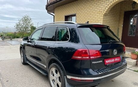 Volkswagen Touareg III, 2015 год, 3 595 000 рублей, 3 фотография