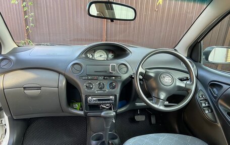 Toyota Vitz, 2004 год, 580 000 рублей, 5 фотография