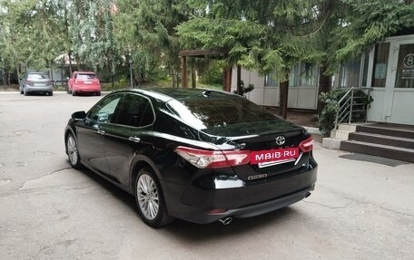 Toyota Camry, 2020 год, 4 000 000 рублей, 2 фотография