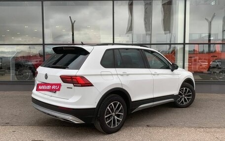 Volkswagen Tiguan II, 2020 год, 2 895 000 рублей, 2 фотография