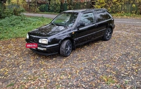 Volkswagen Golf III, 1996 год, 380 000 рублей, 2 фотография