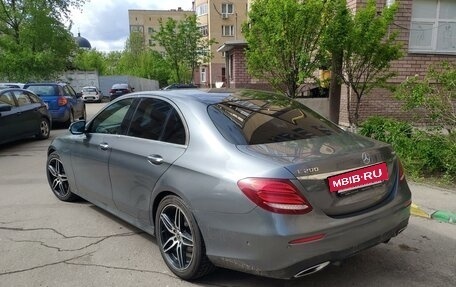 Mercedes-Benz E-Класс, 2017 год, 3 650 000 рублей, 4 фотография