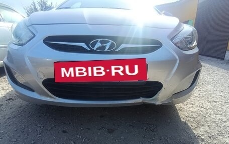 Hyundai Solaris II рестайлинг, 2013 год, 1 100 000 рублей, 17 фотография