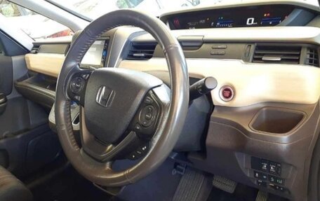 Honda Freed II, 2017 год, 1 625 000 рублей, 24 фотография