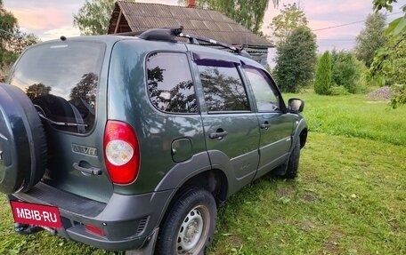 Chevrolet Niva I рестайлинг, 2015 год, 830 000 рублей, 2 фотография