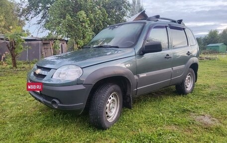 Chevrolet Niva I рестайлинг, 2015 год, 830 000 рублей, 6 фотография