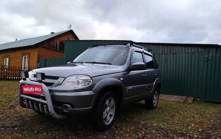 Chevrolet Niva I рестайлинг, 2012 год, 650 000 рублей, 3 фотография