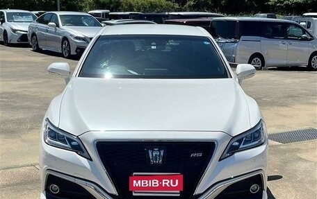 Toyota Crown, 2019 год, 3 300 000 рублей, 2 фотография