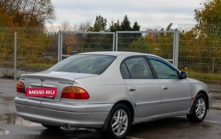 Toyota Avensis III рестайлинг, 2002 год, 550 000 рублей, 5 фотография