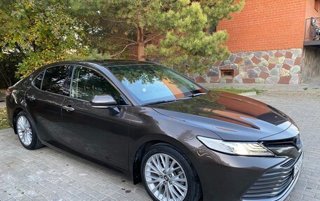 Toyota Camry, 2019 год, 3 600 000 рублей, 7 фотография