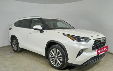 Toyota Highlander, 2021 год, 5 799 000 рублей, 3 фотография