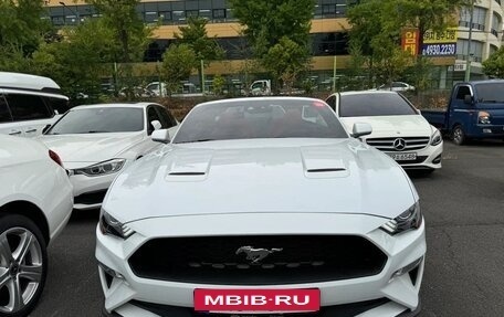 Ford Mustang VI рестайлинг, 2021 год, 4 350 000 рублей, 6 фотография