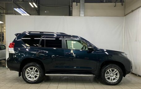 Toyota Land Cruiser Prado 150 рестайлинг 2, 2011 год, 3 121 000 рублей, 8 фотография