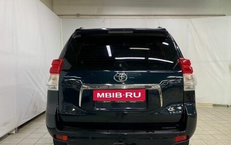 Toyota Land Cruiser Prado 150 рестайлинг 2, 2011 год, 3 121 000 рублей, 6 фотография