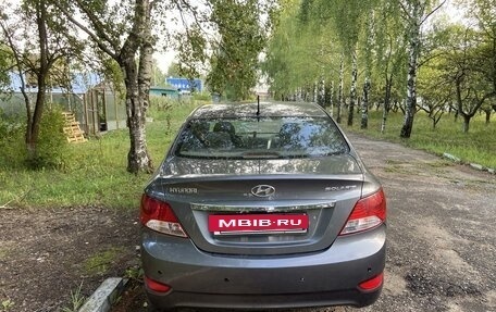 Hyundai Solaris II рестайлинг, 2011 год, 850 000 рублей, 3 фотография